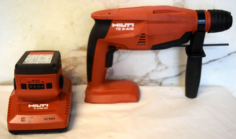 HILTI TE 2-A18 Rotary Hammer Drill With Battery And Charger