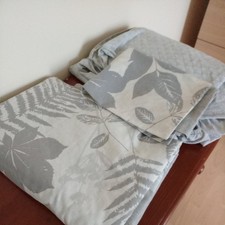 Single Duvet cover with pillow case & fitted sheet.