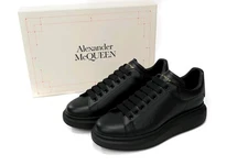 New Alexander McQueen Oversized Low - Top Stylish Sneakers (Men's Style) in Blac