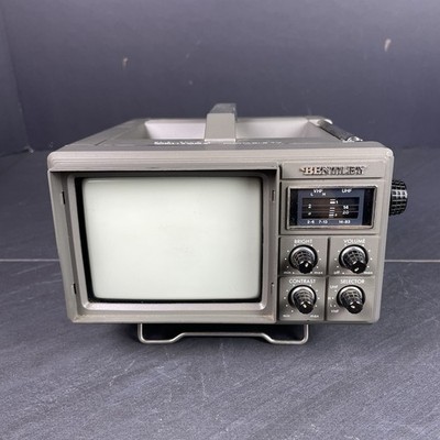 Vintage BENTLEY Portable TV Television - Model 4500 - Tested & Working No Cord