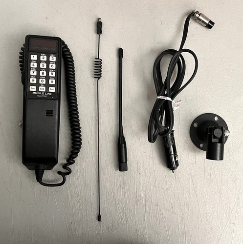 1980’s Vintage Mobile Line AG-2000 Car Bag Phone w/ Antenna & Accessories - Picture 10 of 11