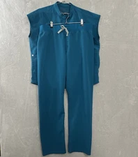 Figs Technical Collection Scrub Set (Rafella Top M) ( Livingston Pants LT)
