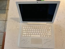 2008 MacBook A1181 13" 2.4GHz Core 2 Duo, 2 GB RAM, 160GB HDD NO OS Boots Parts