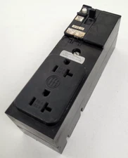 QFI-B020 ITE GFI 20 Amp Circuit Breaker w/ Power Outlet Fitting 20A 125V