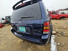 Used Front Right Exterior Door Handle fits: 2003 Ford Escape door handle assembl