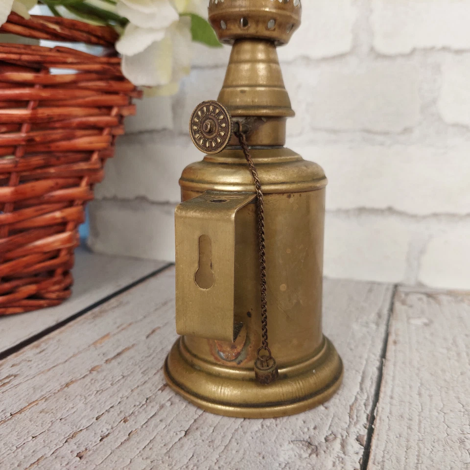 Lampe ancienne à essence Olympe style lampe Pigeon France laiton & verre globe - Photo 2/4