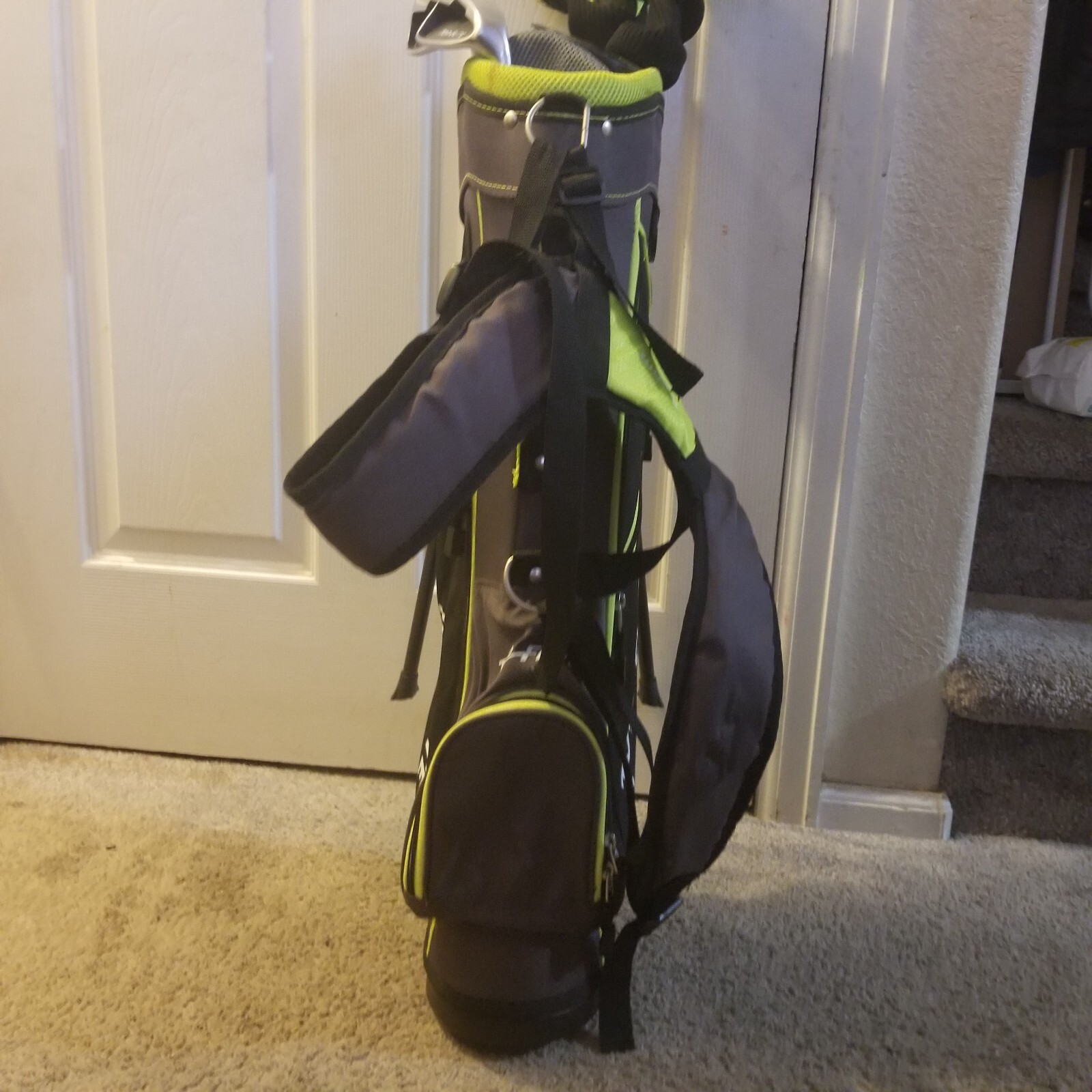 Top Flite Black/Green Kids Junior 5 Pc Golf Club Set & Golf Bag Youth