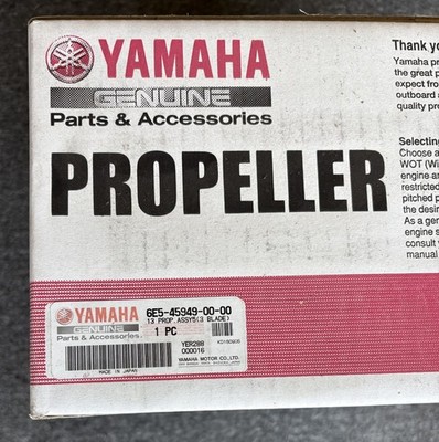 YAMAHA 6E5-45949-00-00  Propeller 13-5/8 x 13''  **NEW GENUINE OEM**