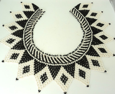 Artisan Hand-BeadedSeed Bead Collar Black & White Diamond Pattern