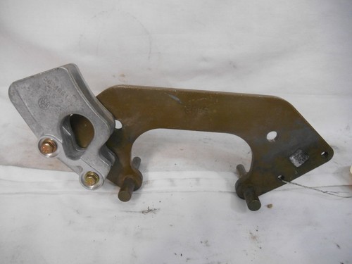 2024 Polaris Ranger XP 1000 Crew LEFT FRONT Brake Caliper Mount Bracket Scraper