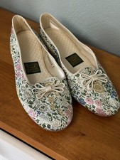VINTAGE DANIEL GREEN Slippers Comfy Champagne Brocade Ivory Luxury Granny Core