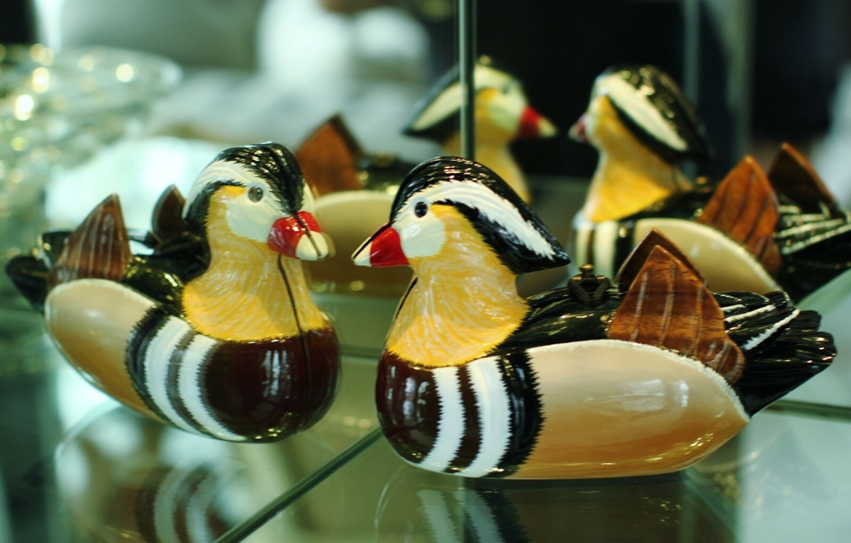 TIMMY WOODS GREAT MANDARIN ASIAN DUCK HAND CARVED MINAUDIERE PURSE