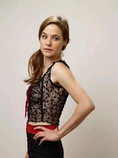 Caroline Dhavernas Hand On Hip 4x6 Picture Celebrity Print