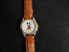Disney LORUS Gold Tone Mickey Mouse Watch With Brown Leather Band V501-6P80