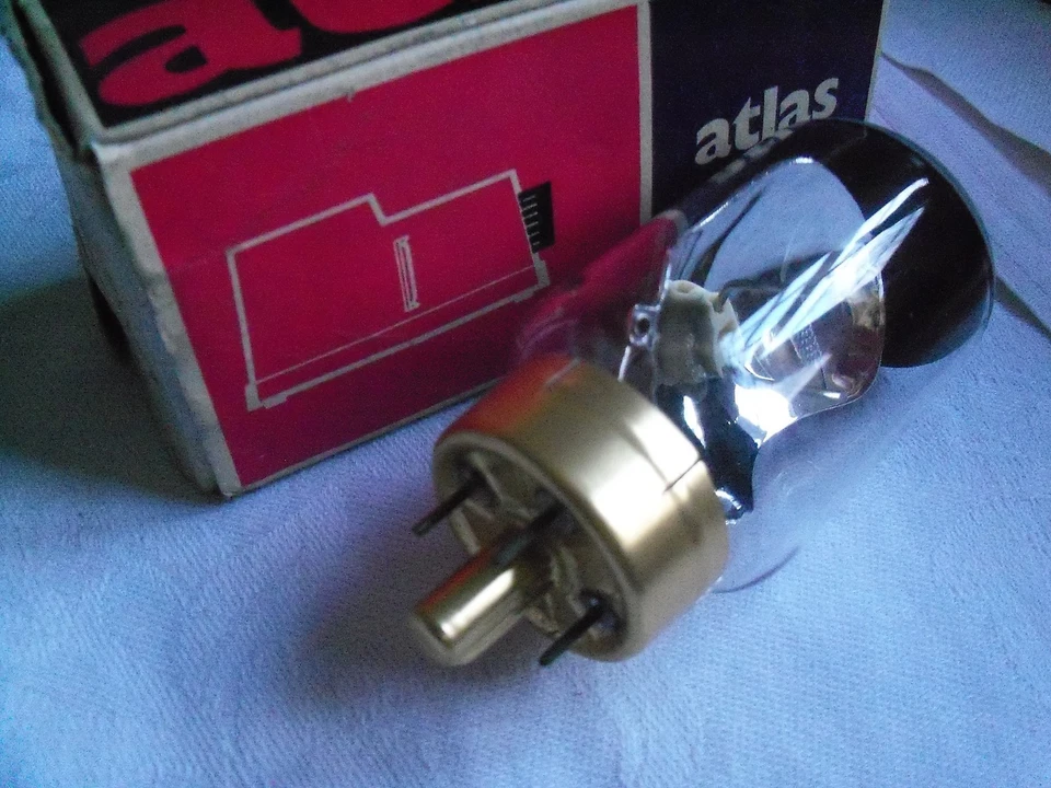 ATLAS MAZDA PHILIPS SYLVANIA Lampada lampadina proiettore A1/184 21,5v 150w trufocus G17q DCA DEF. 50 fx