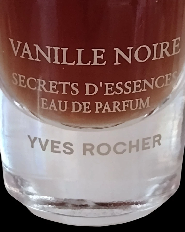 De colección MINI Yves Rocher Vanille Noir Eau De Parfum Mujer 0.16 fl oz DESCONTINUADO Foto 3 de 4