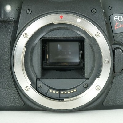 Canon EOS Kiss X8i DSLR Camera 24.2MP CMOS, EF Mount, Good