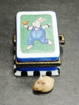 SGE Hello Spring Bunny/Easter Mini Ceramic Trinket Box with Mini Bunny Figurine