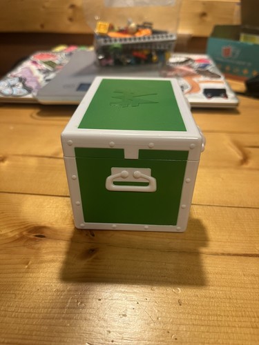 Monopoly Surprise Exclusive Tokens And Community Chest Series 1 Complete Set - Picture 8 of 10