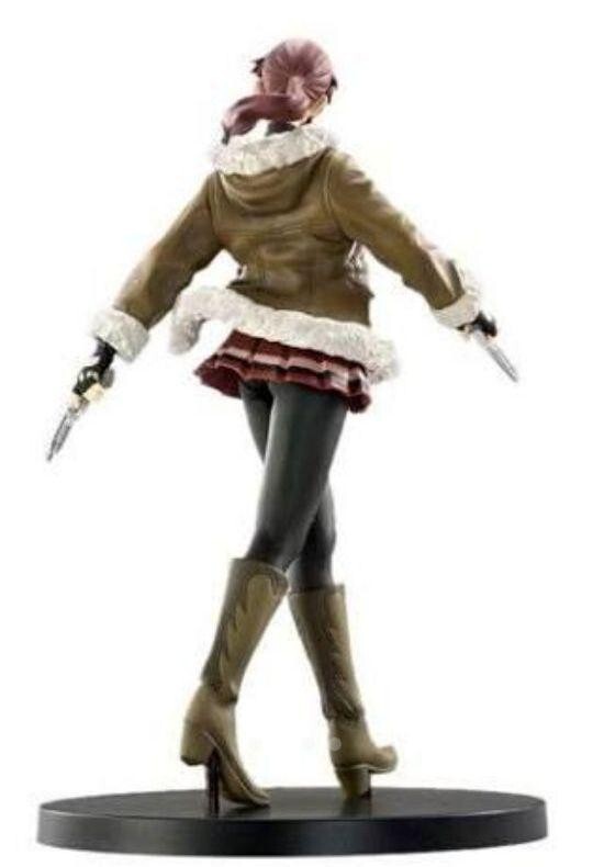 BLACK LAGOON Revy フィギュア 限定版 Amazon.com: Black Lagoon: Revy Action Figure 1/8 Scale by