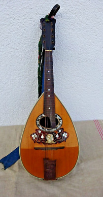 Alte Mandoline  ca. 61 cm mit Bändern