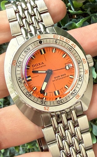 DOXA Sub 300 Professional COSC 821.10.351.10 With Box 42mm Watch Orange Dial