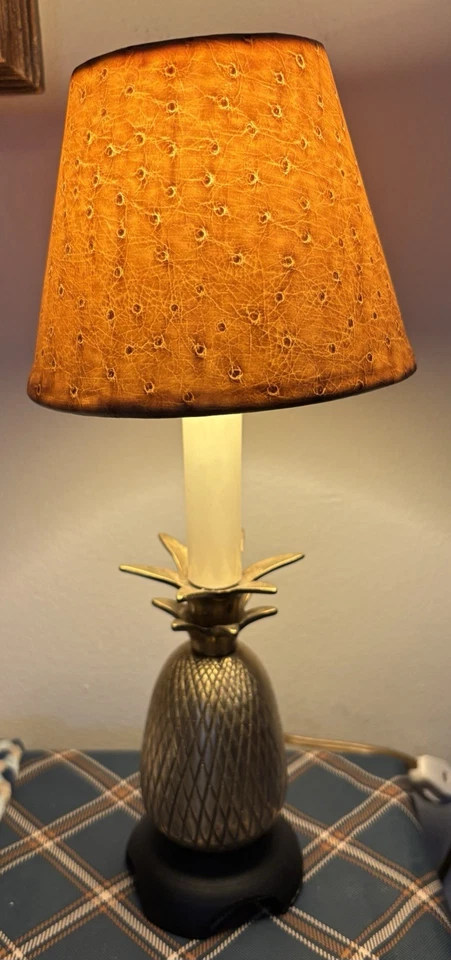 "Mini lámpara de mesa de latón piña de colección base de hierro fundido con pantalla con estampado de avestruz 8,5""" Foto 2 de 4