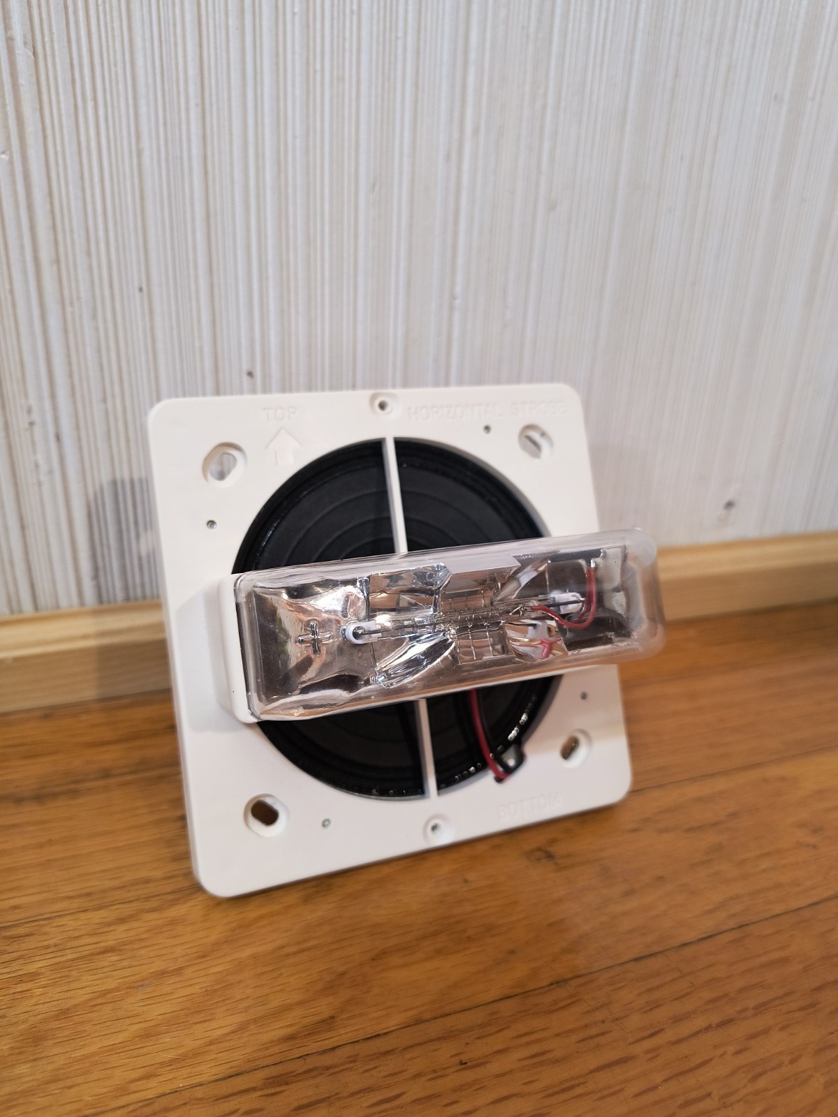 Cooper Wheelock CH70-24MCW-FW, Fire Alarm Chime Strobe, 24VDC, Wall Mount PARTS