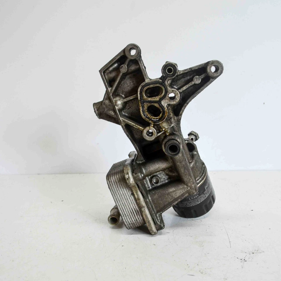 Enfriador de aceite AUDI A1 8X1, 8XK 03F903143H 1.2 gasolina 63kw 2013 4067665 Foto 3 de 4