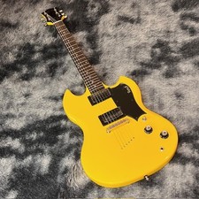 Guitarra Eléctrica GUILD Polara Doble Corte Caoba Cuerpo Voltaje Amarillo