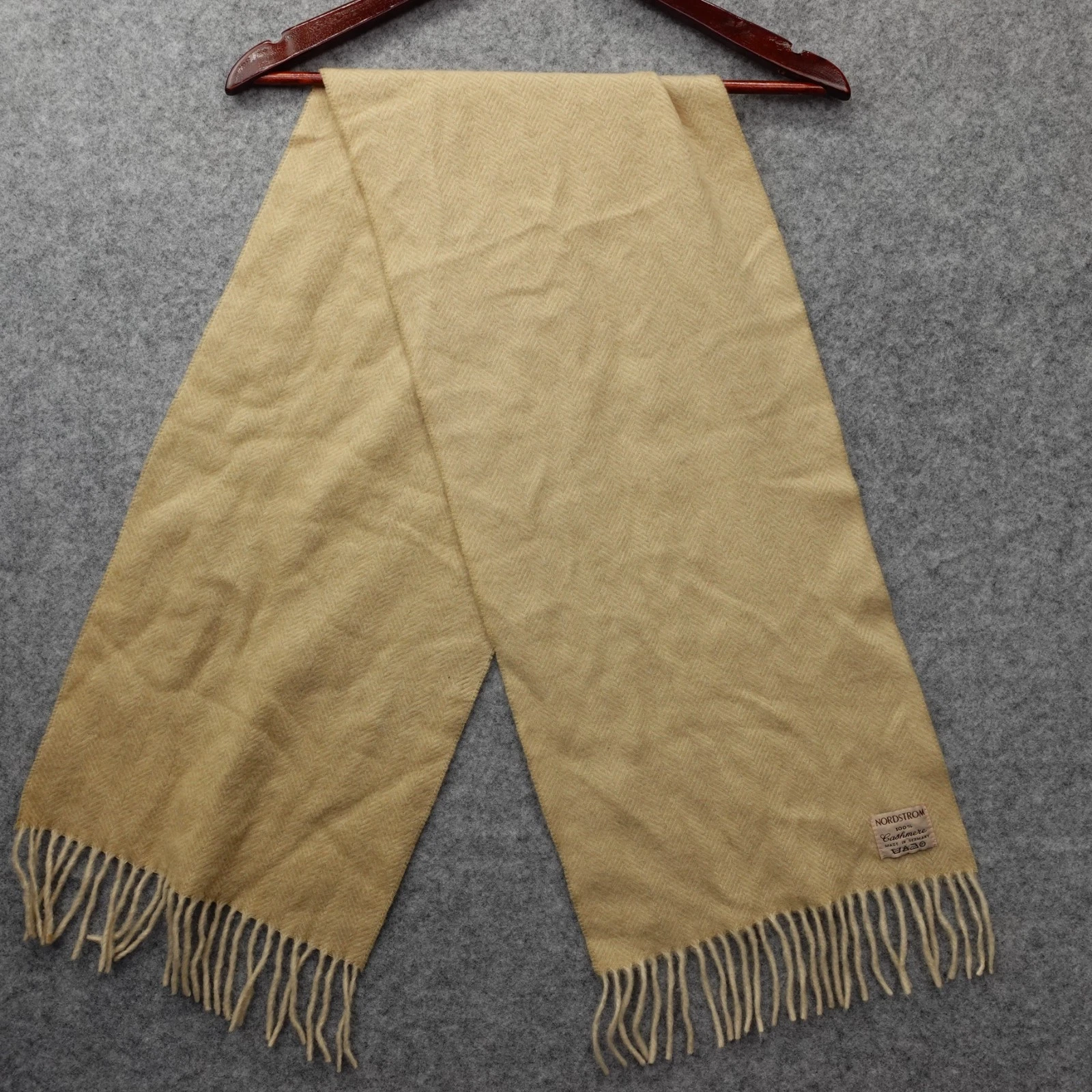 Nordstrom Cashmere Scarf Light Beige Herringbone Fringe 90s VINTAGE Luxury 11x52