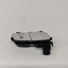 MERCEDES-BENZ E W213 Sitzheizungsschalter vorne links A2139058811 2022