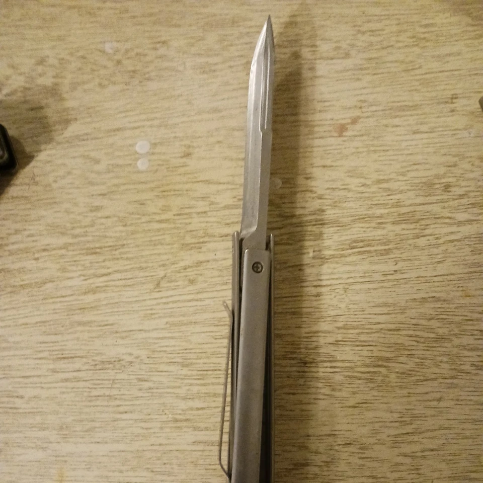 Cuchillo Benchmark Parashoot Foto 3 de 4