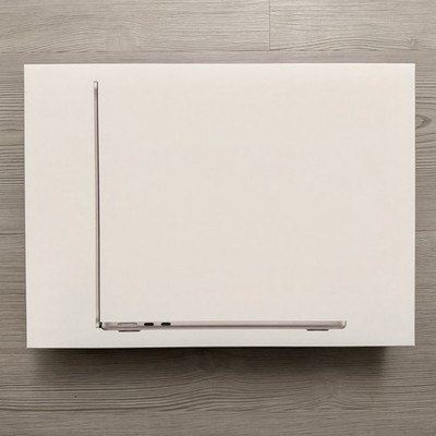 2026 MacBook Air 13-inch | M5 Chip | 24GB Unified Memory | 1 TB SSD | Starlight