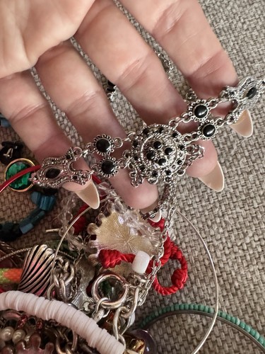 5.0 Pounds Bag Of Craft Lot Jewelry Some Wearable Bracelet And More - Picture 4 of 17