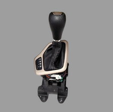 2014 - 2018 Jeep Cherokee Automatic Transmission Floor Gear Shifter Assembly Oem