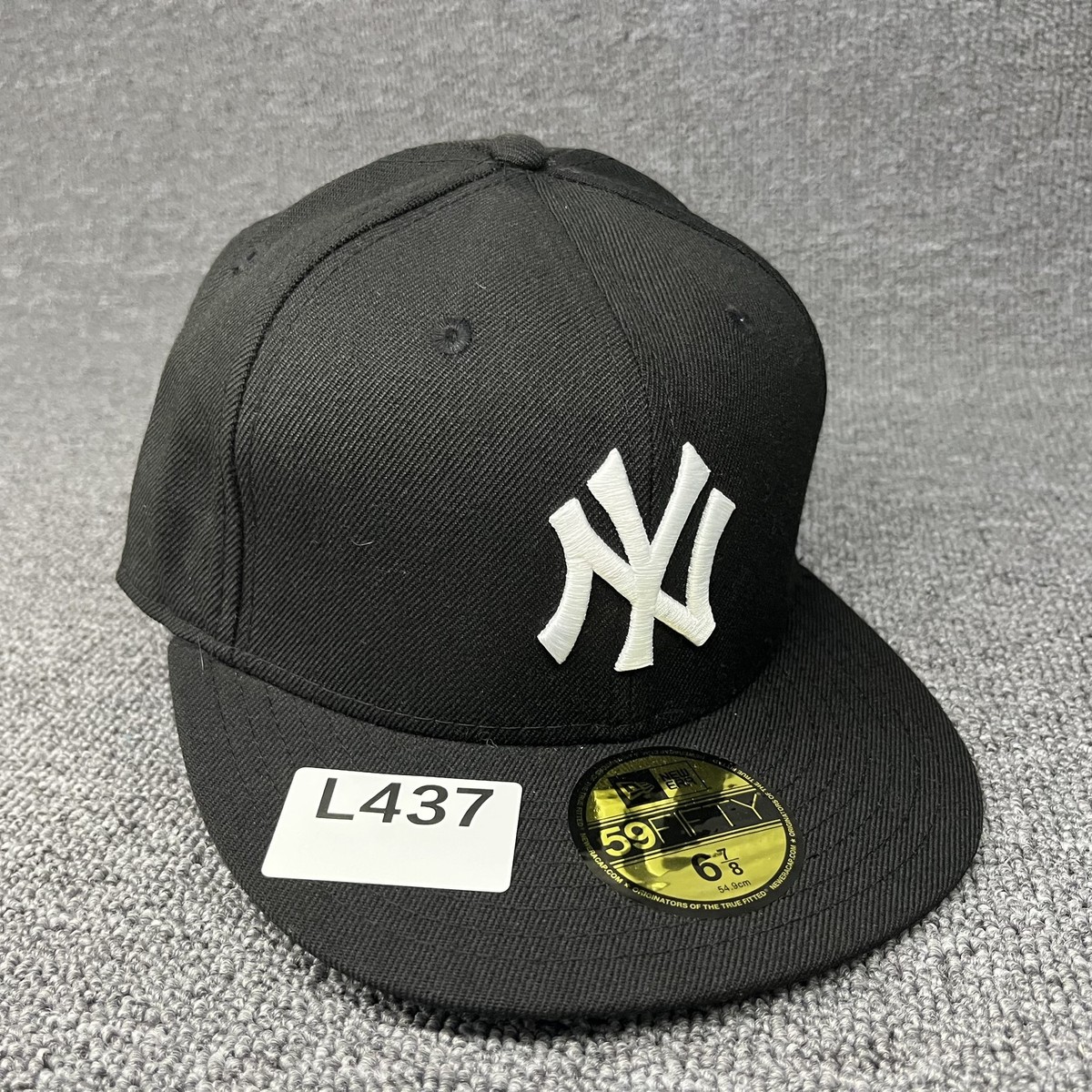 New Era 59FIFTY New York Yankees Fitted Hat 6 7/8 Black White 100% Wool MLB
