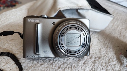 NIKON coolpix 15.5xwide full HD