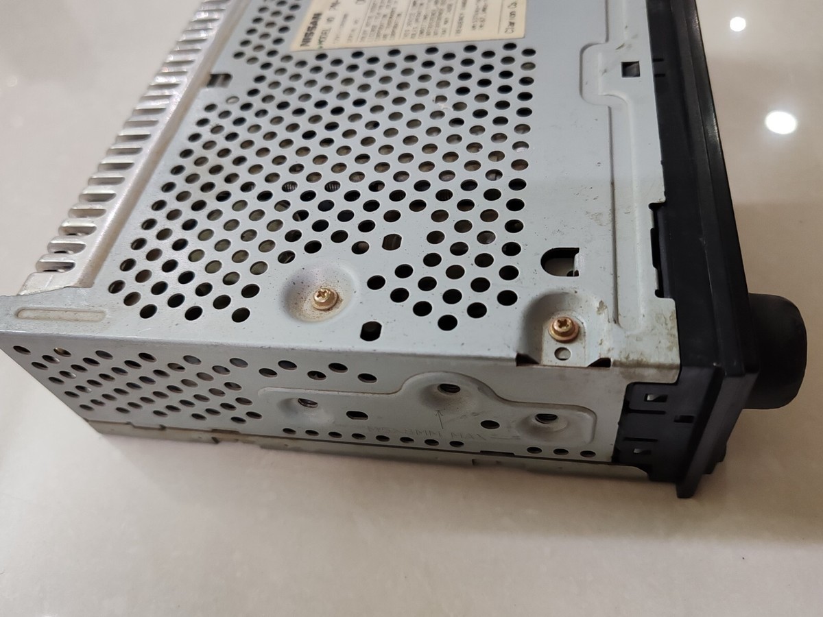 Nissan Altima Clarion PN-1671L AM FM Radio Sterio Cassette Player