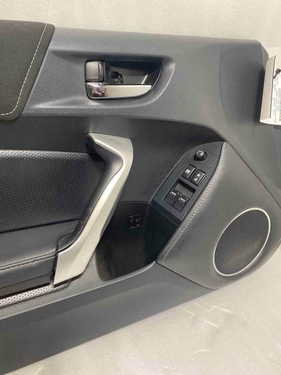 2017-2020 Toyota 86 Left LH Front Door Trim Panel Black W