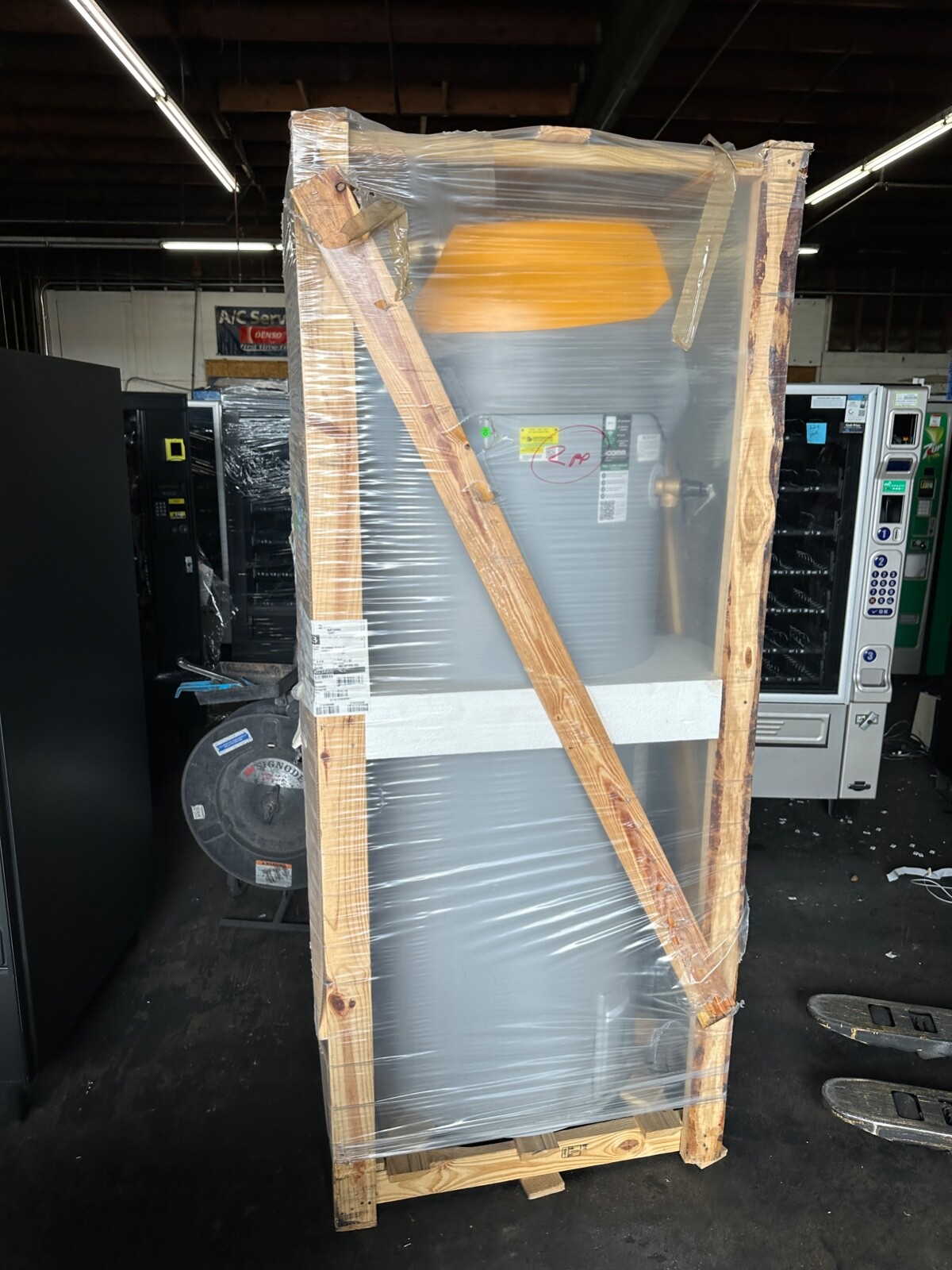 AO Smith Commercial Gas Water Heater Cyclone Mxi BTH199 199,000 BTU