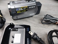 Sony Handycam DCR-SR82 Camcorder 60GB HDD 25x Zoom NightShot Plus Tested Silver