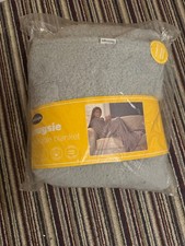 SILENTNIGHT SNUGSIE WEARABLE BLANKET WITH SLEEVES AND FOOT POCKET