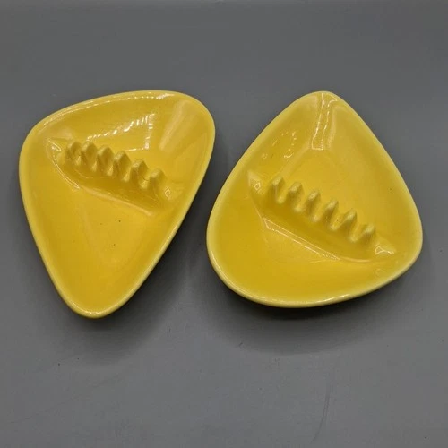 x2 Haeger Ashtrays Yellow Triangular Vintage MCM Pottery Ceramic