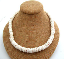 Vintage Hawaiian Surfer Puka Shell Bead 10-11 MM Necklace 20 Inch Barrel Clasp