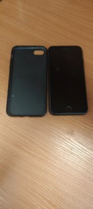 Apple iPhone 7 - 32GB - Schwarz (Entsperrt) A1778 (GSM)