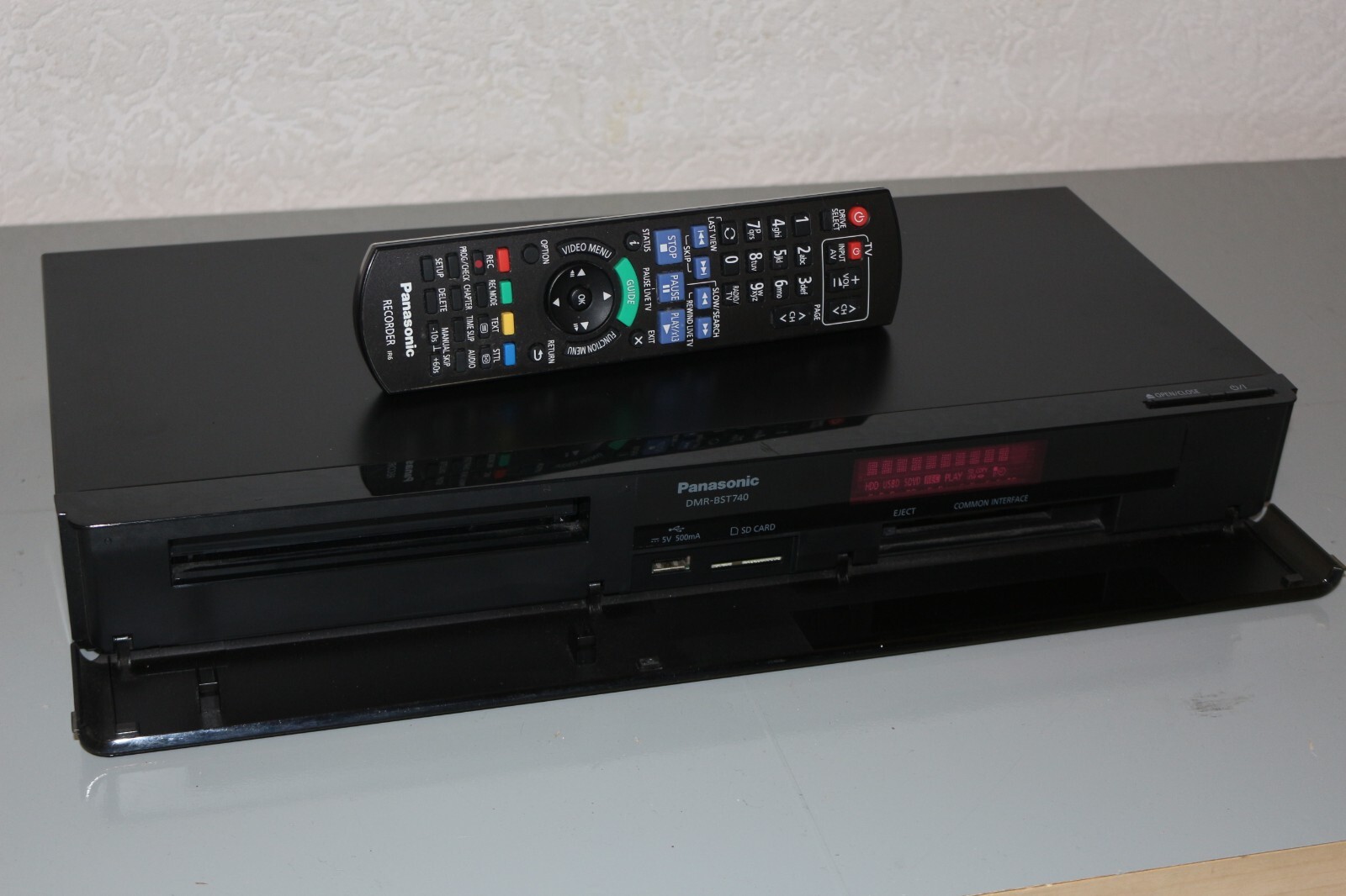 Panasonic DMR BCT 740 Bluray Disc Festplatten Recorder mit