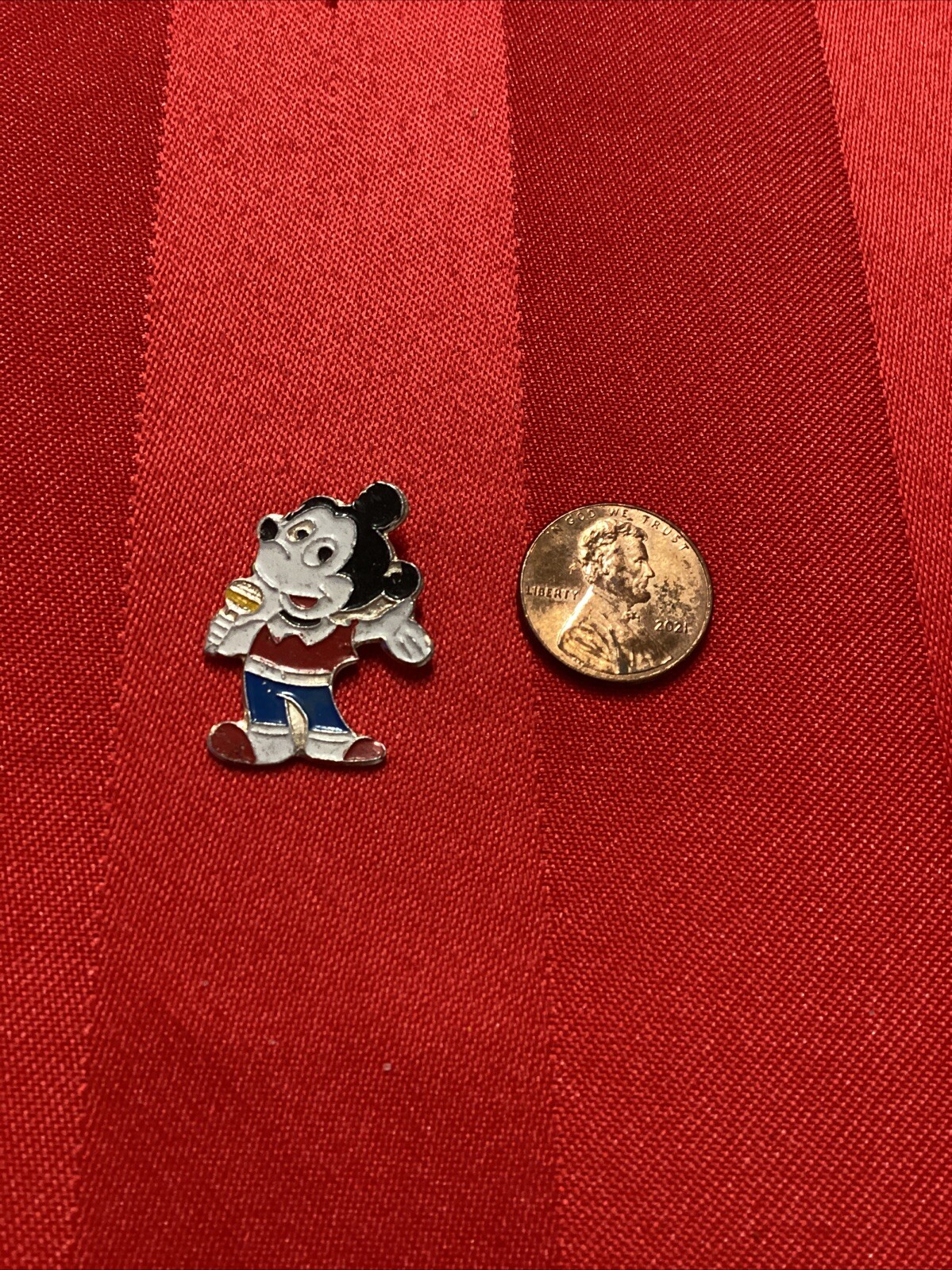 Mickey Mouse Singing Into Microphone Pin Enamel Vintage