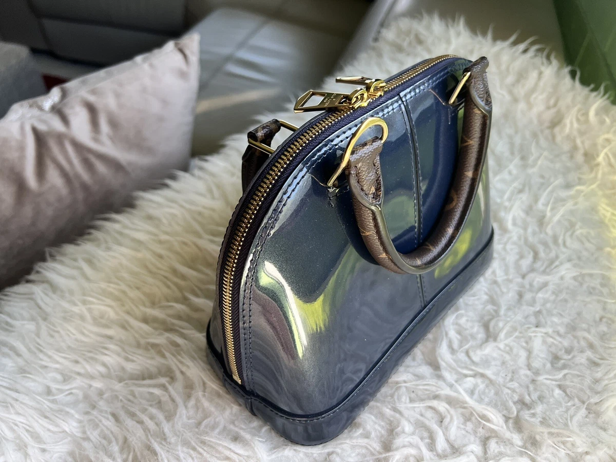 louis vuitton alma bb green