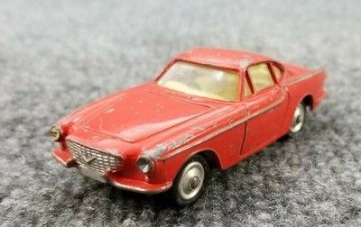 corgi toys volvo p1800